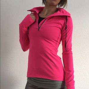 Titika Active Couture Meteorite Pull Over Hot Pink Size Large